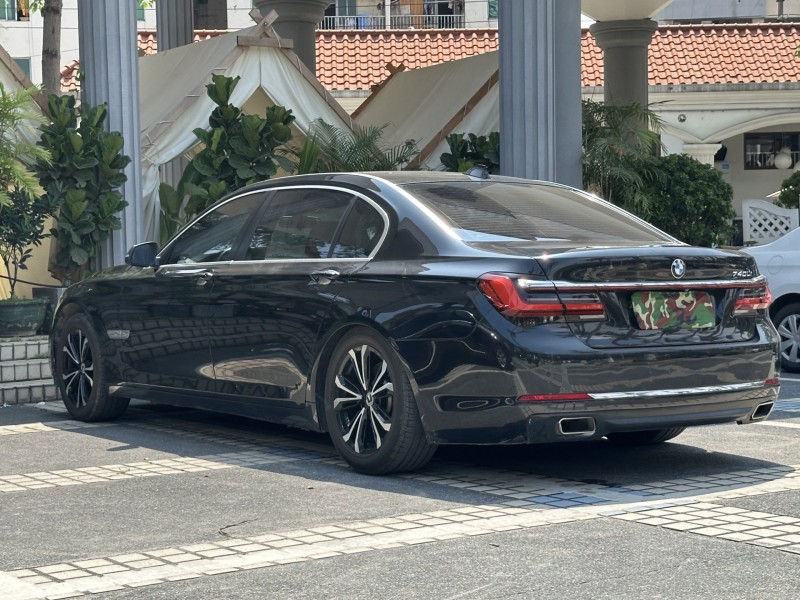 14年东莞市宝马7系