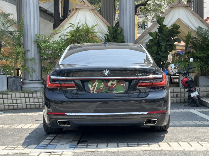 14年东莞市宝马7系