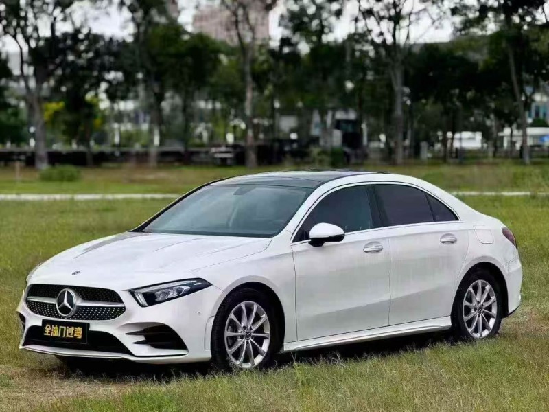 22年深圳奔驰A