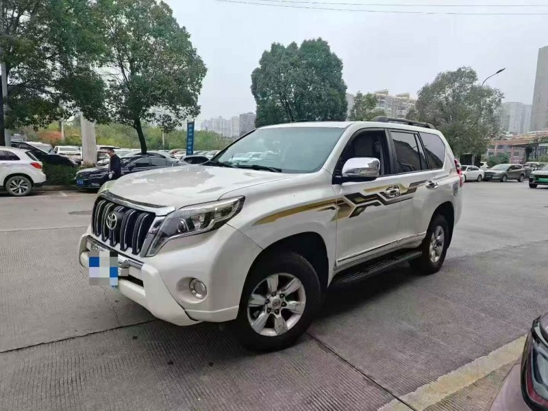 15年湘潭丰田普拉多