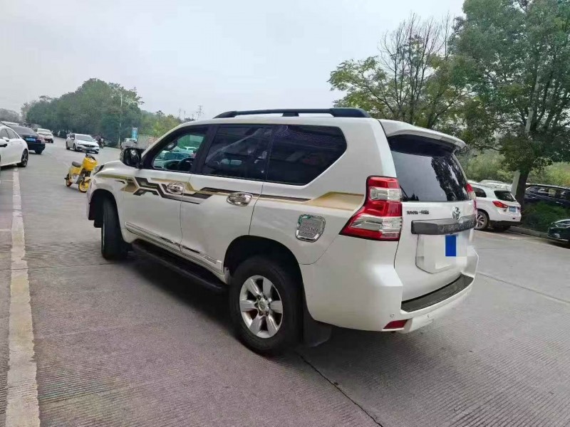 15年湘潭丰田普拉多