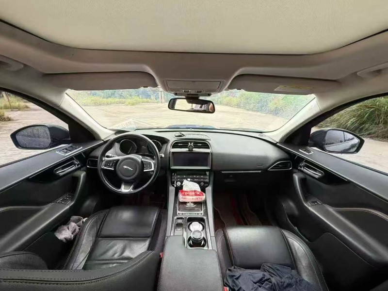 17年株洲捷豹F-PACE