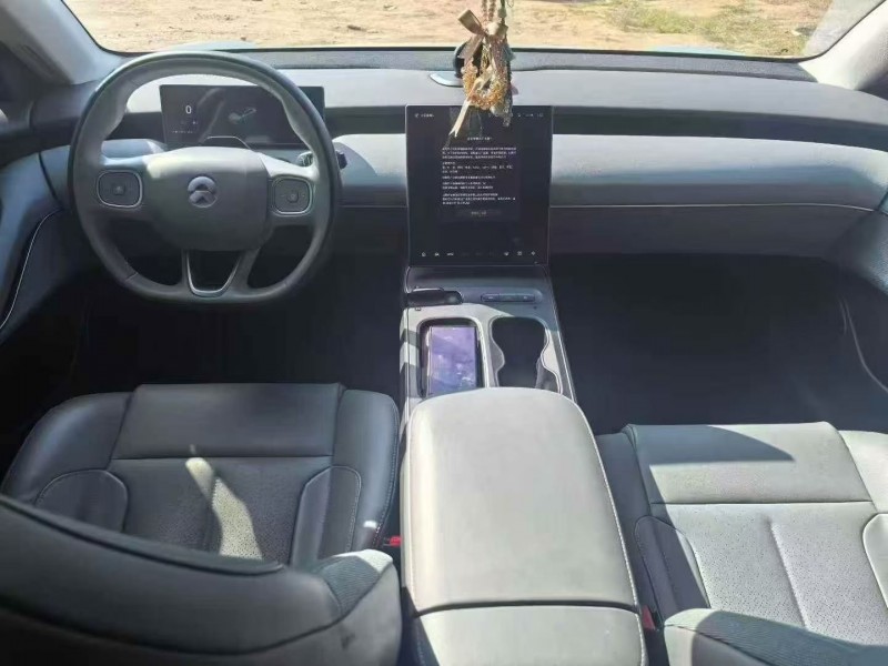 23年烟台蔚来ET5