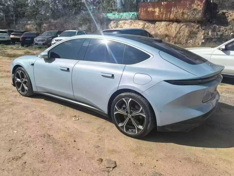 23年烟台蔚来ET5