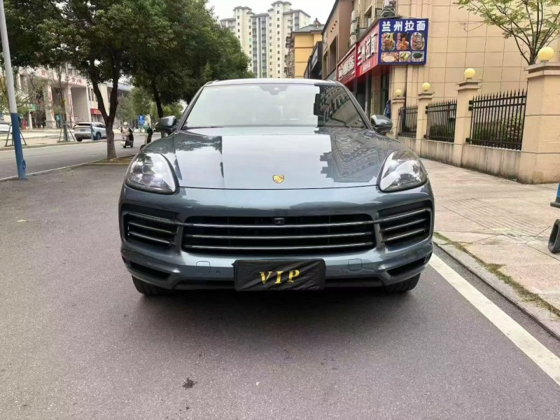 18年嘉兴保时捷卡宴