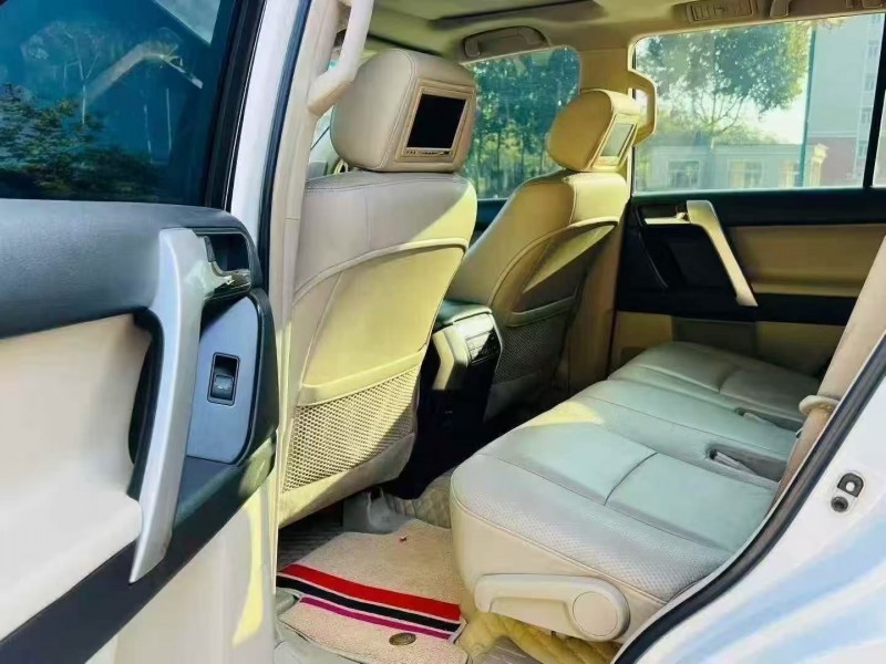 12年泰安丰田普拉多