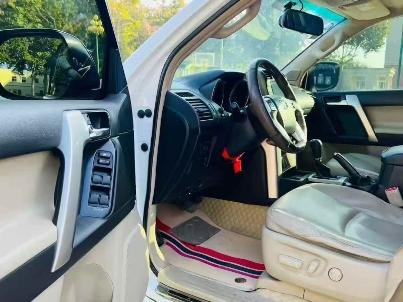 12年泰安丰田普拉多