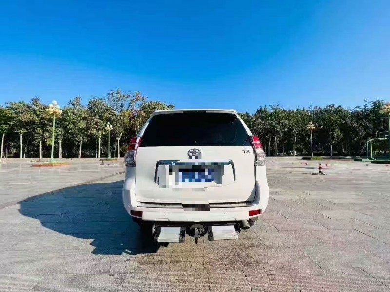 12年泰安丰田普拉多