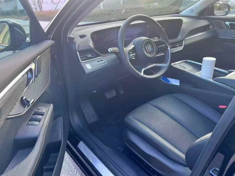 25年邯郸别克君越