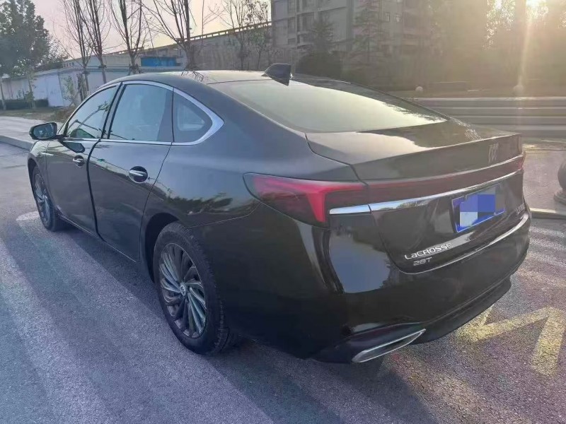 25年邯郸别克君越