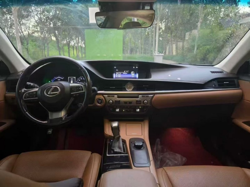 18年洛阳雷克萨斯ES