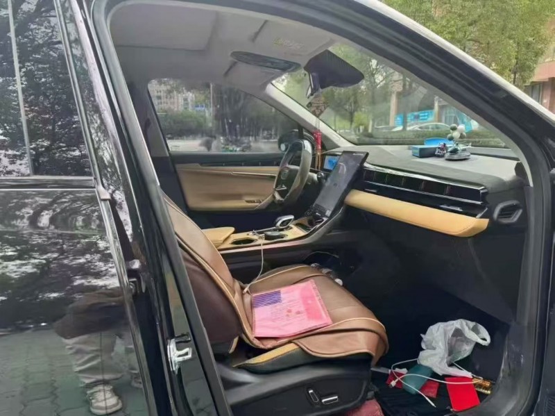 24年温州吉利博越