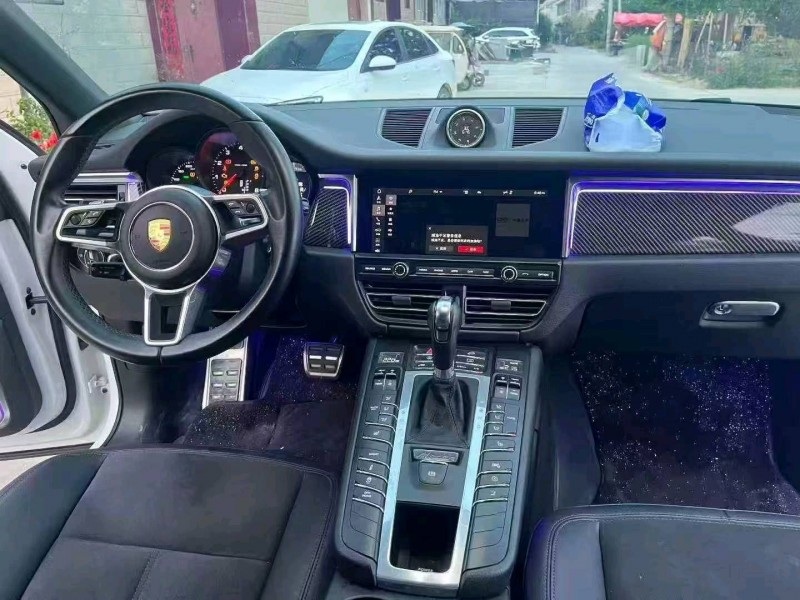21年南通保时捷Macan