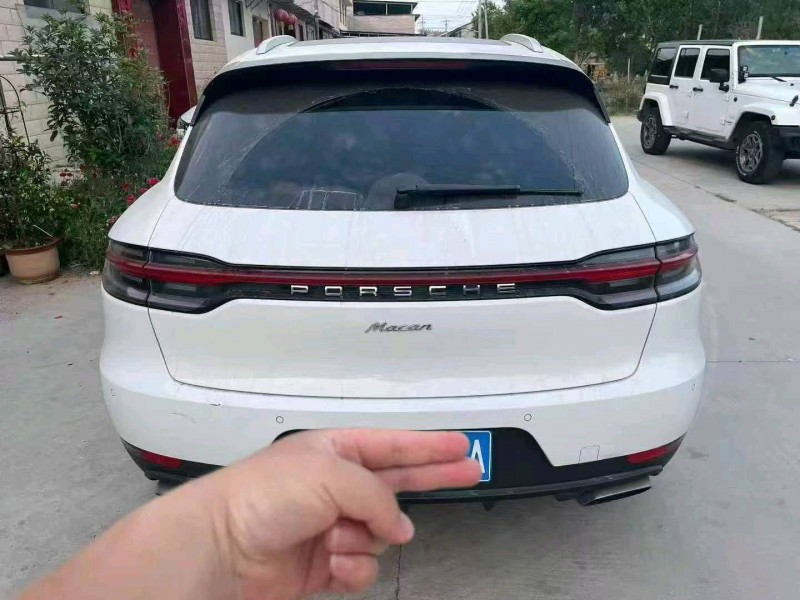 21年南通保时捷Macan