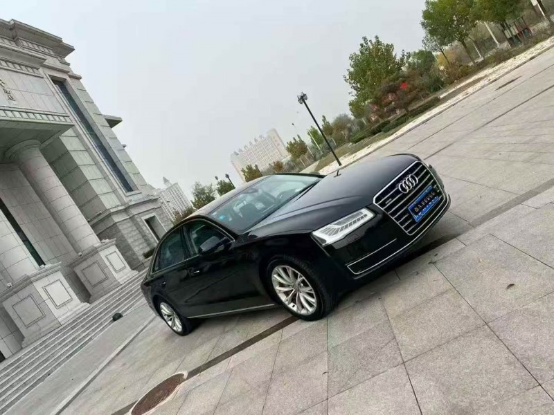 16年秦皇岛奥迪A8L