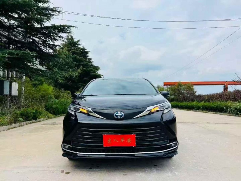 23年青岛丰田塞纳