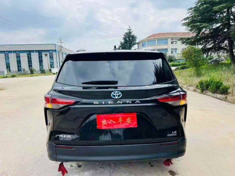 23年青岛丰田塞纳