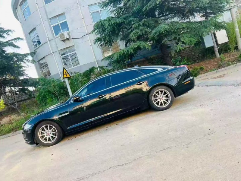 15年青岛捷豹XJL