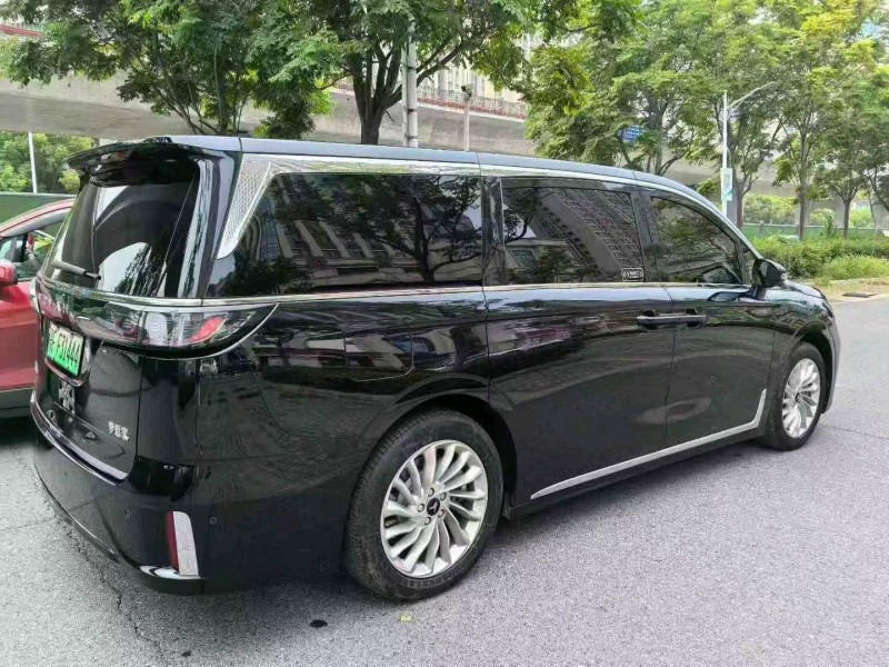 23年十堰岚图汽车梦想家