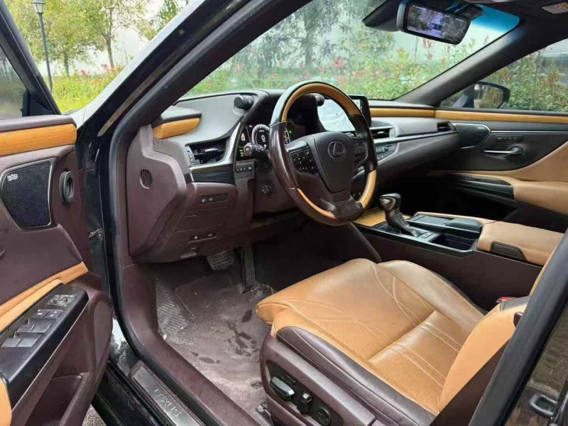 20年十堰雷克萨斯ES