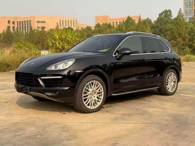 15年邵阳保时捷卡宴