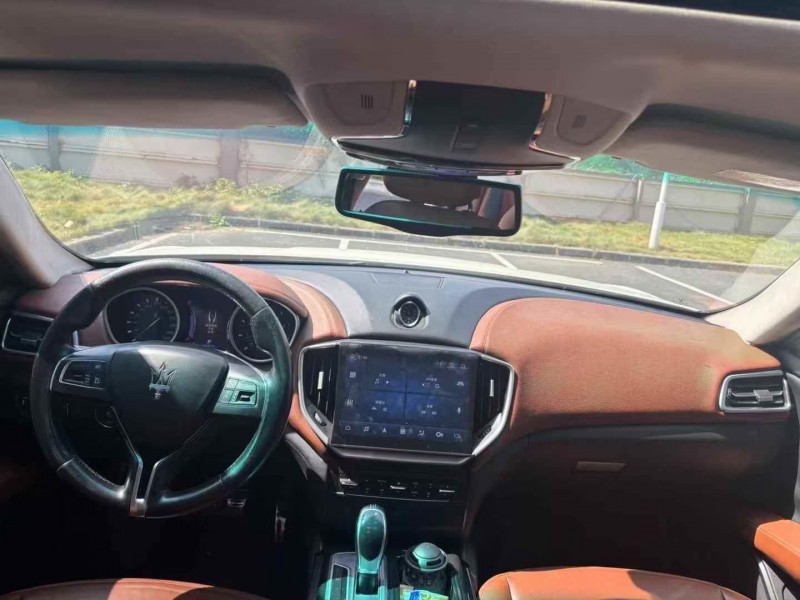 16年广州玛莎拉蒂Ghibli