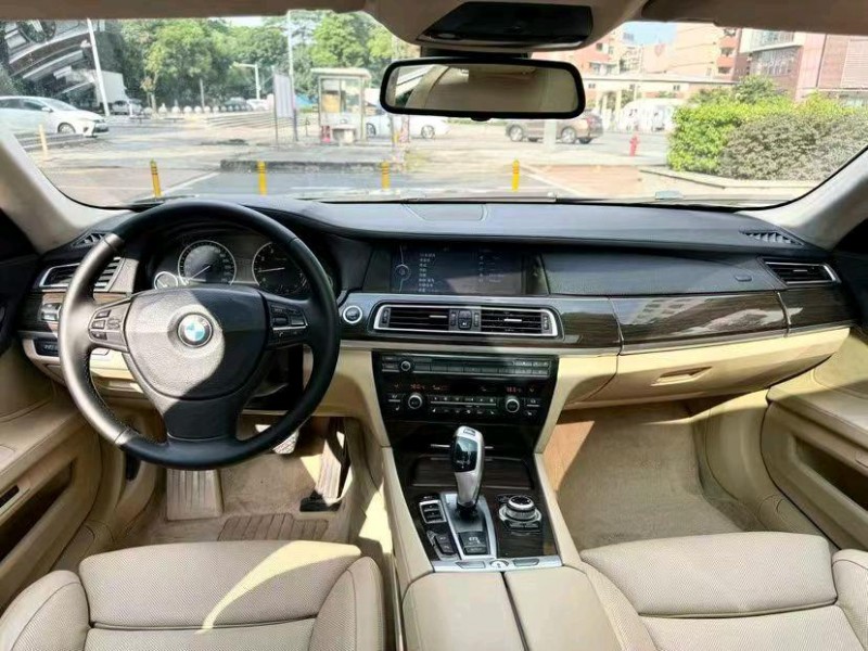 10年汕头宝马7系