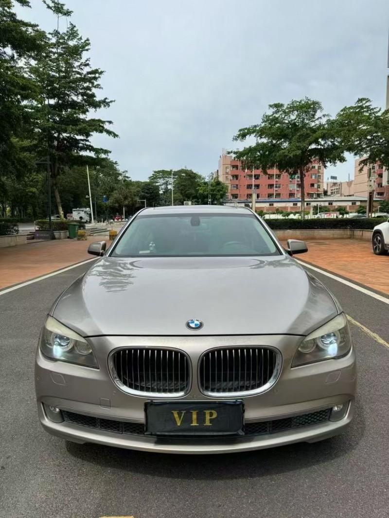 12年珠海宝马7系