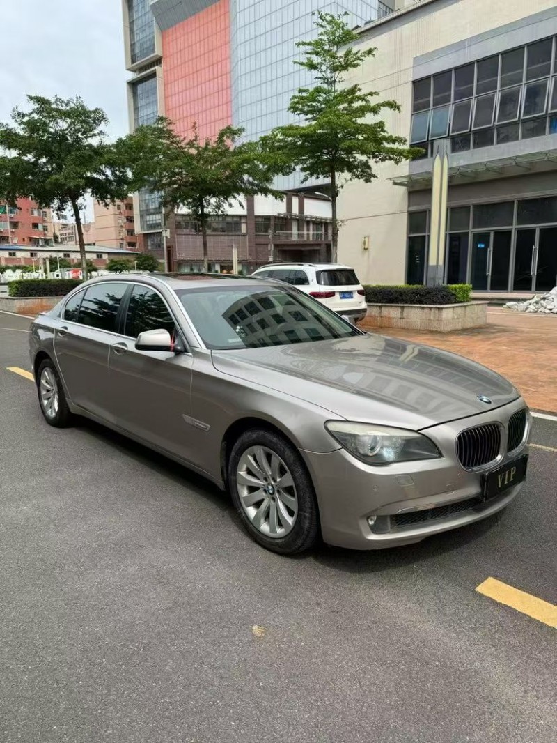 12年珠海宝马7系