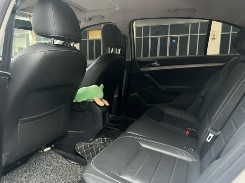 18年珠海大众朗逸