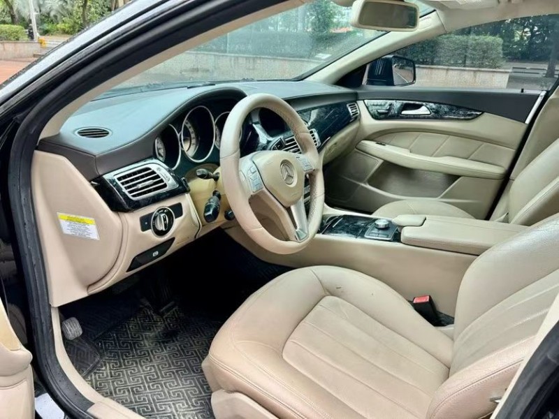 12年汕头奔驰CLS