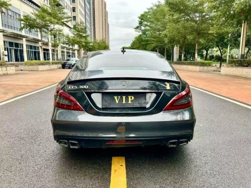 12年汕头奔驰CLS