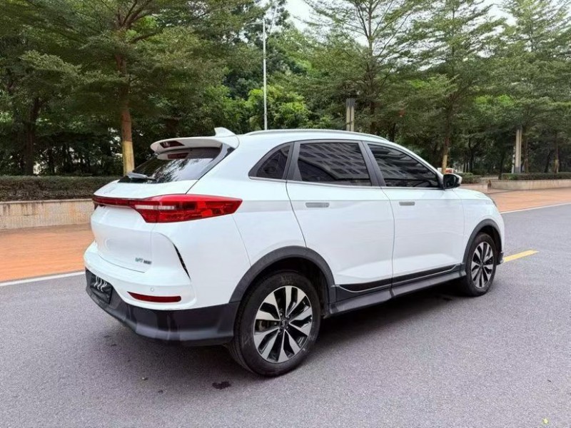 23年茂名威马汽车EX-5