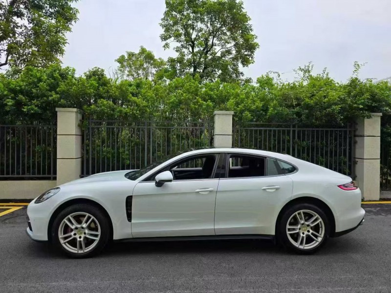 18年佛山保时捷帕拉梅拉