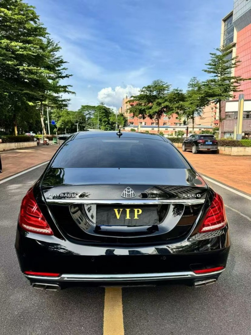 17年汕头奔驰迈巴赫S级