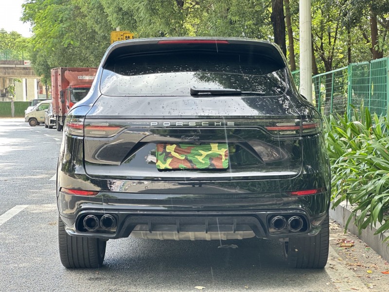 15年东莞市保时捷卡宴