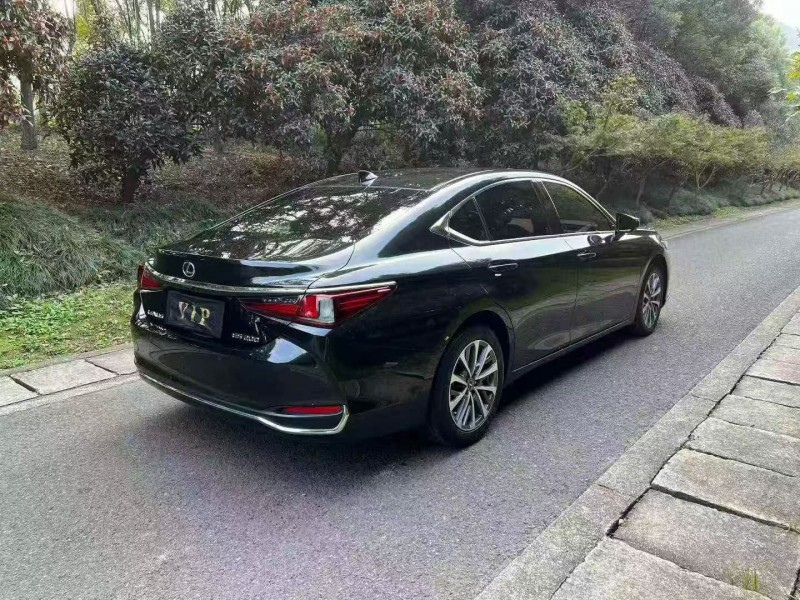 24年宁波雷克萨斯ES