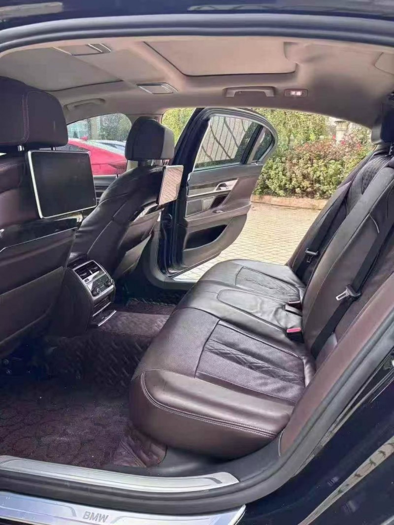 17年长沙宝马7系