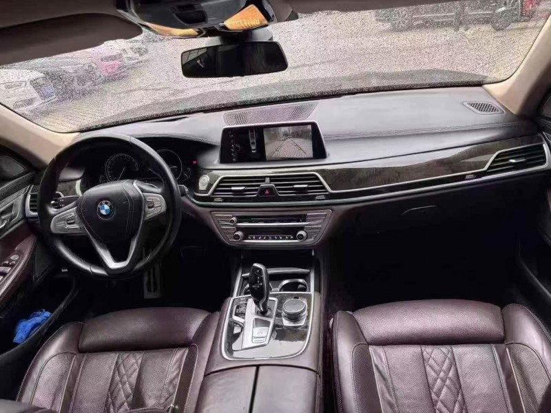 17年长沙宝马7系