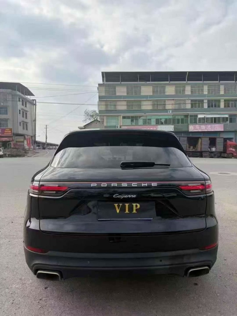 22年常德保时捷卡宴