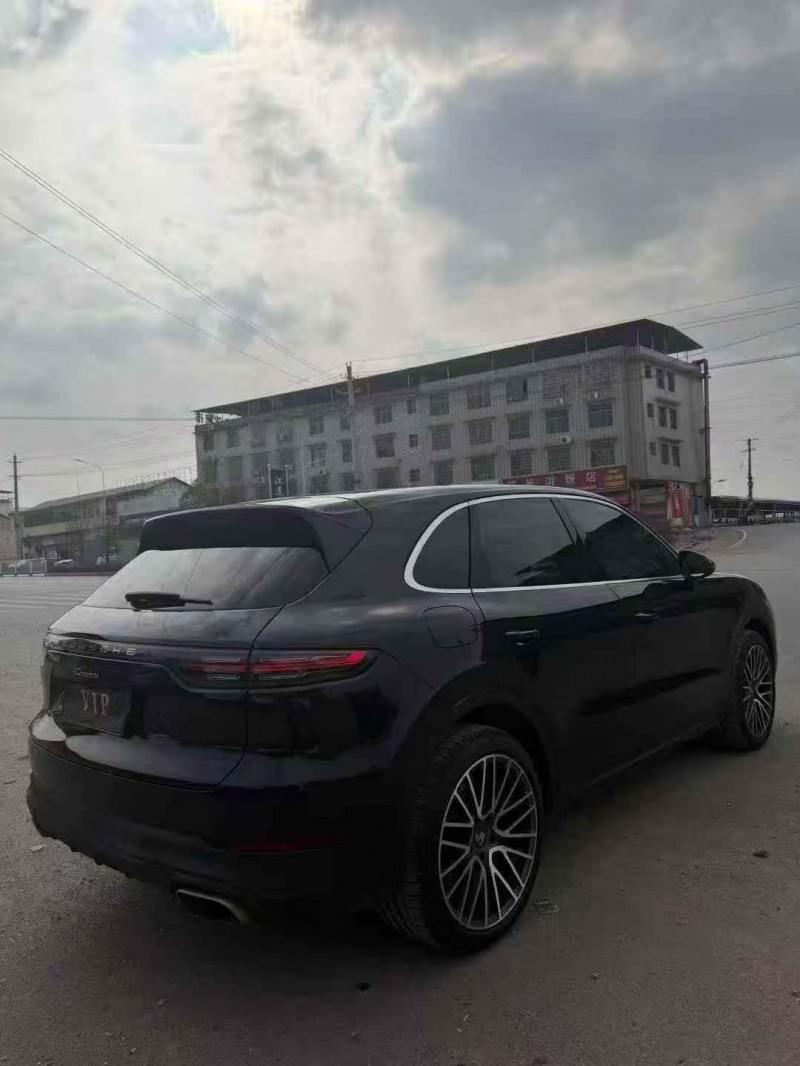 22年常德保时捷卡宴