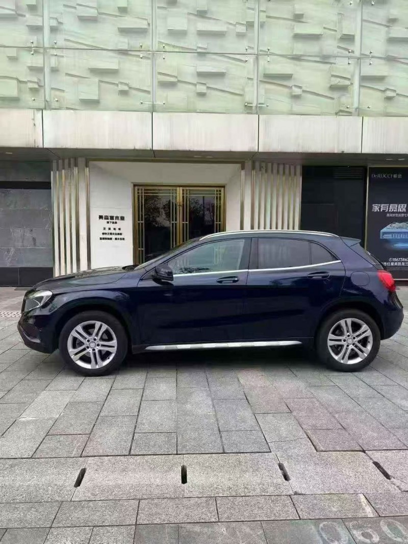 15年岳阳奔驰GLA