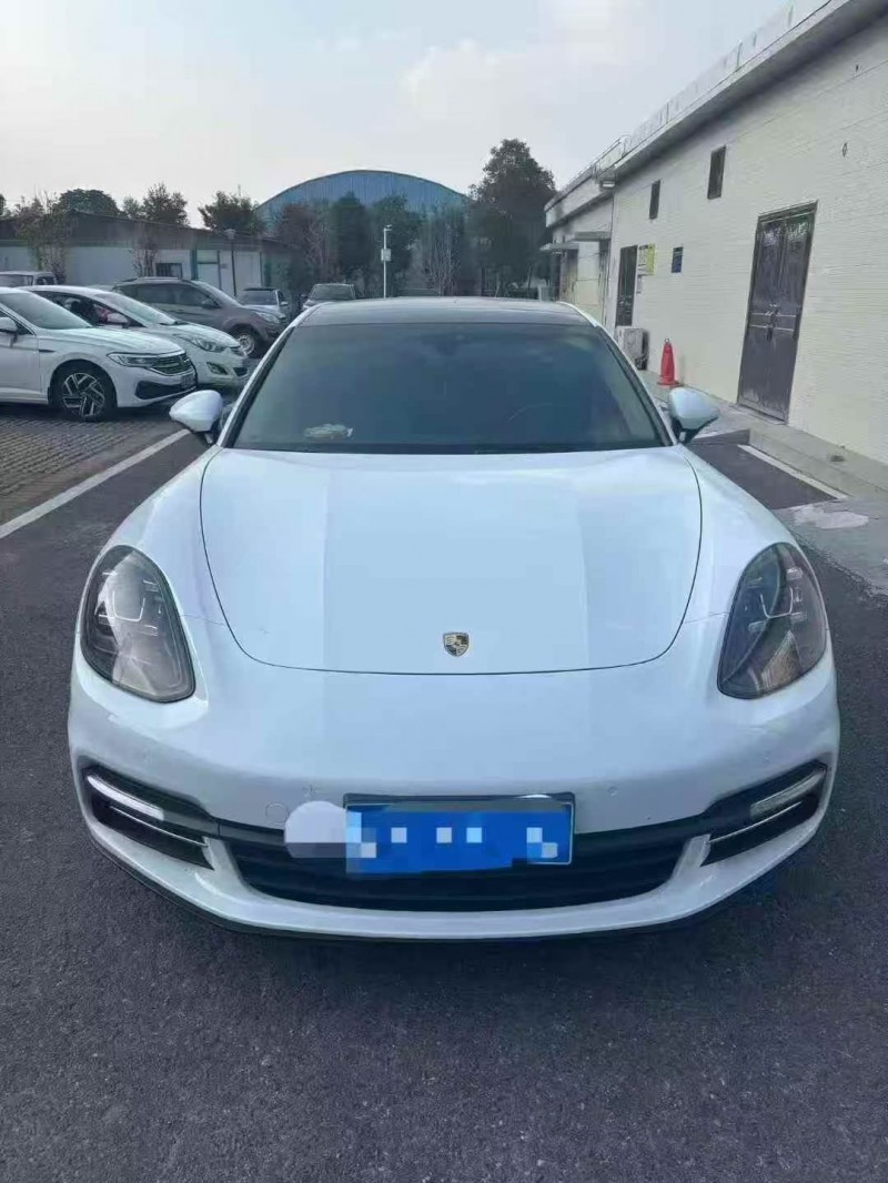 18年邵阳保时捷帕拉梅拉