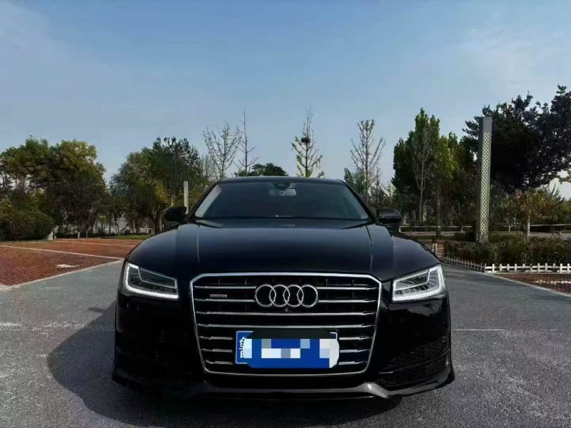 17年济南奥迪A8L