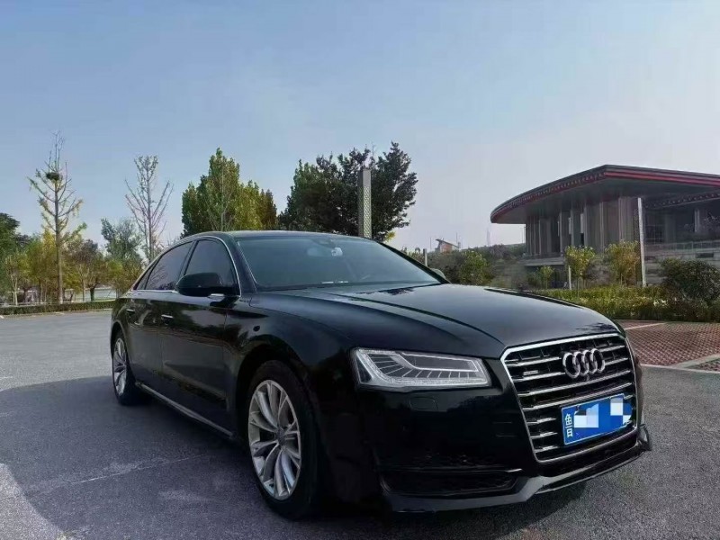 17年济南奥迪A8L