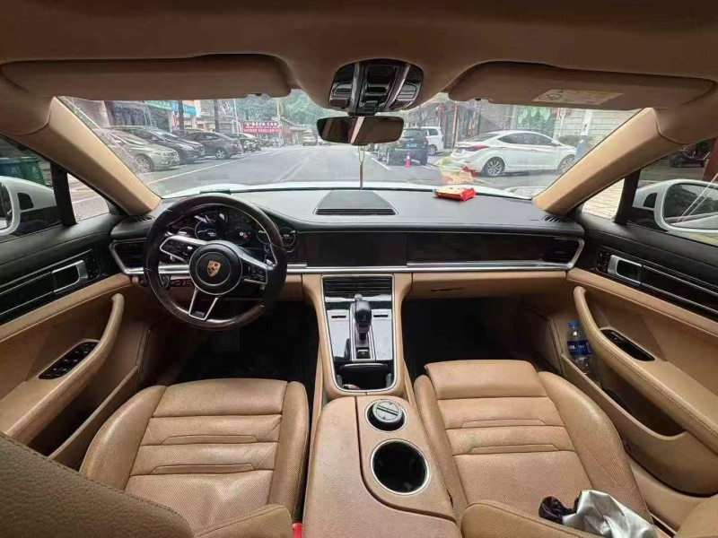 18年湘潭保时捷帕拉梅拉