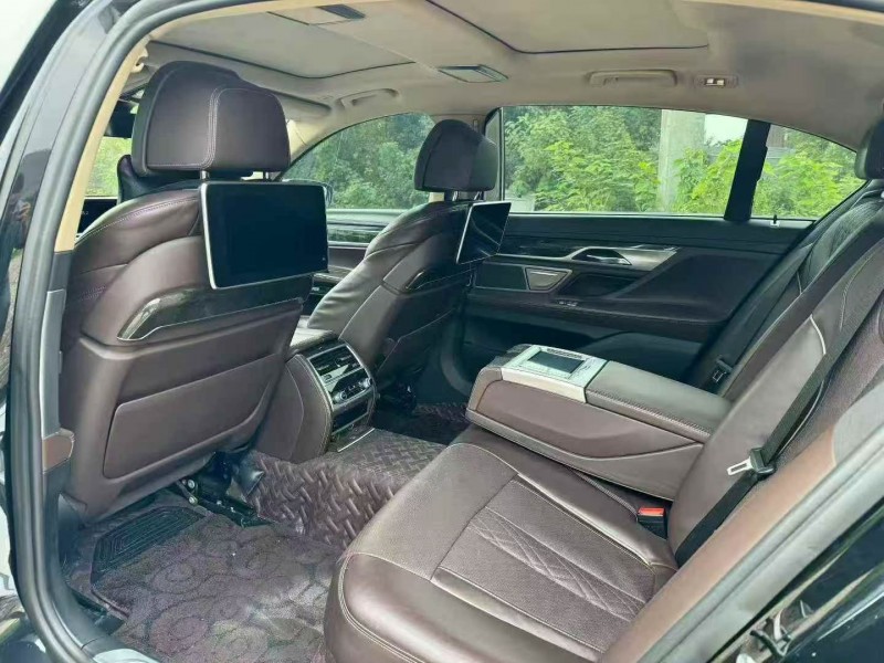 17年衡阳宝马7系