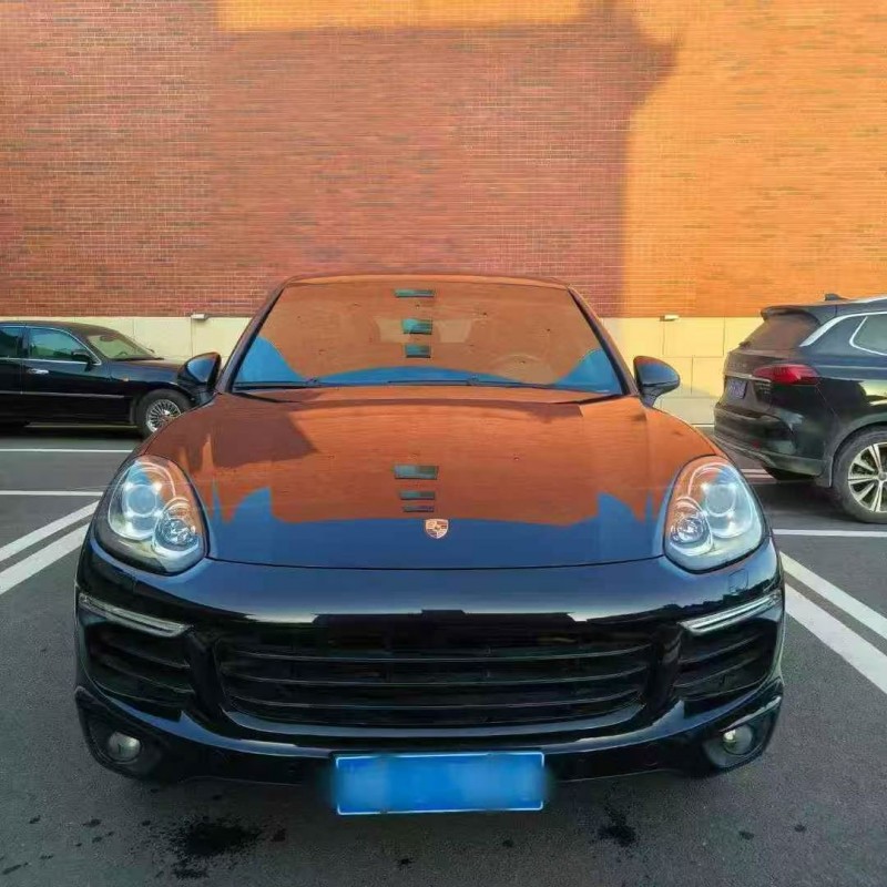 18年秦皇岛保时捷卡宴