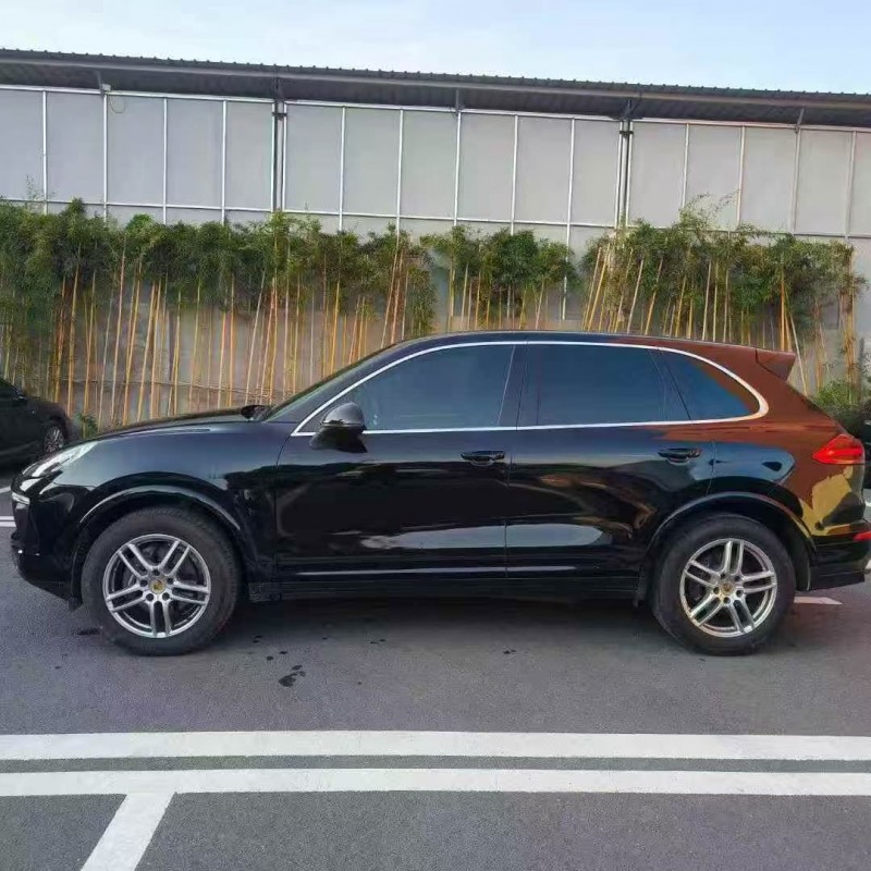 18年秦皇岛保时捷卡宴