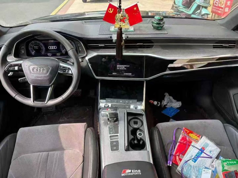 21年连云港奥迪A6L